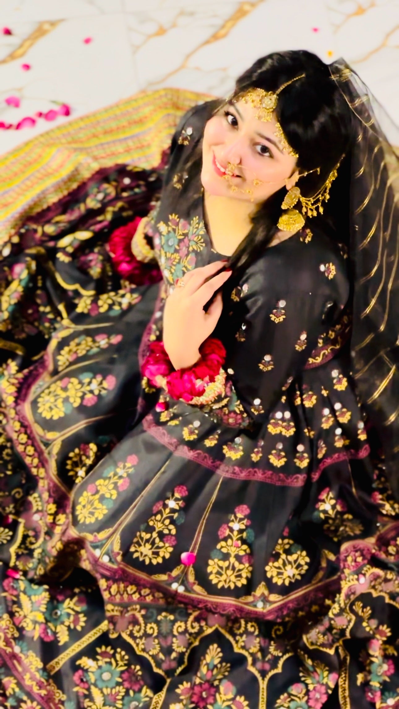 "Mastani Design Maxi 3 Pc"