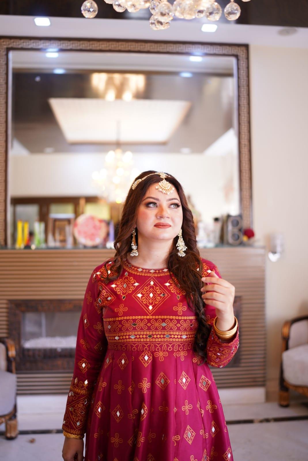 Maroon Sheesh Mahal Maxi A Regal Ensemble Fit for Royalty! 👗 - Virsa