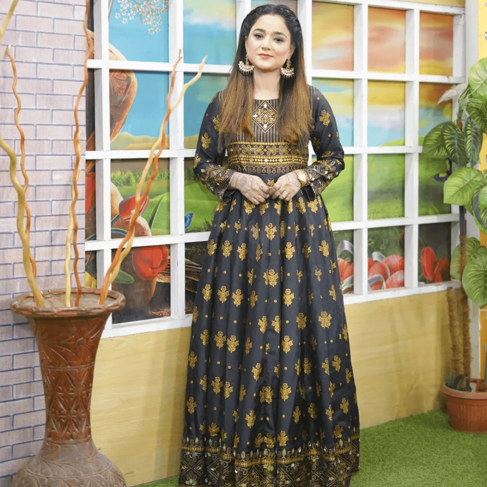 Mahoor Maxi : in Timeless Black! 🖤 - Virsa