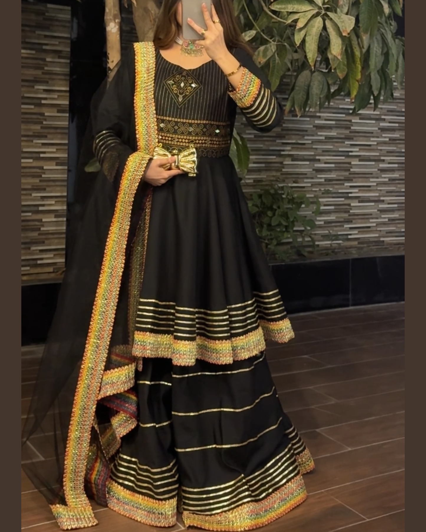 Gul Rukh-BLK
