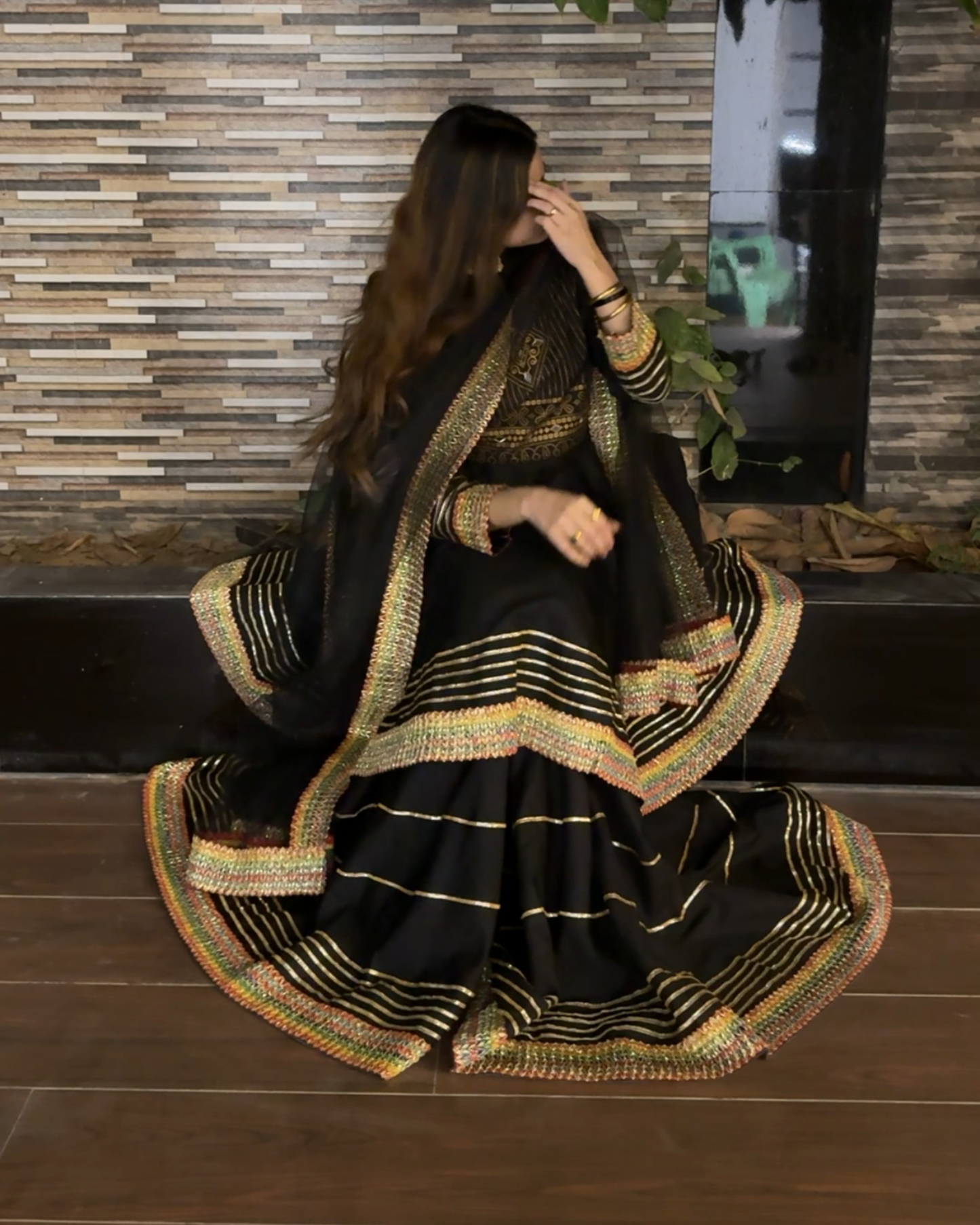 Gul Rukh-BLK