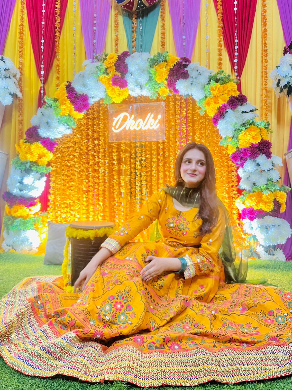 "Mustard Maah para design Maxi 3pc"