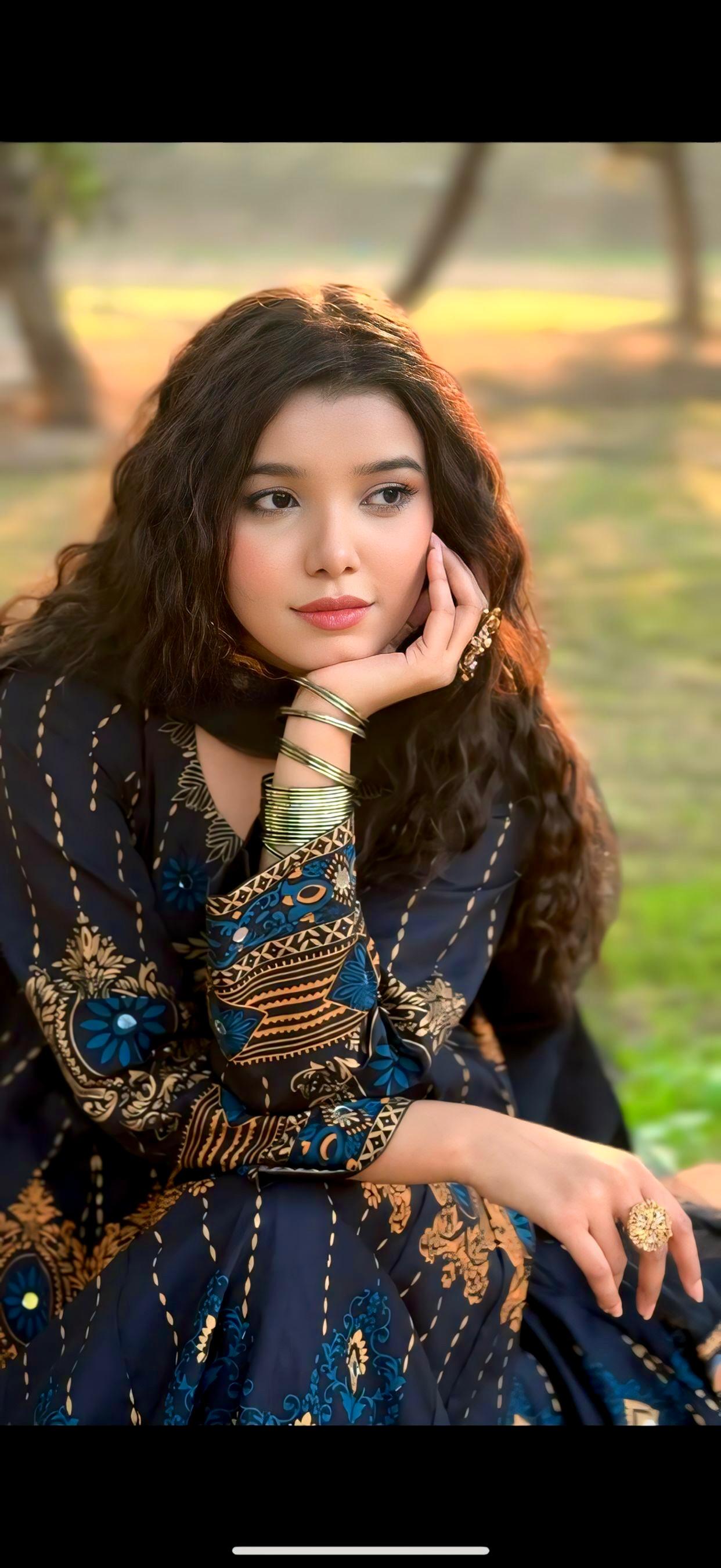 Gul Naaz-BLK 3 Piece