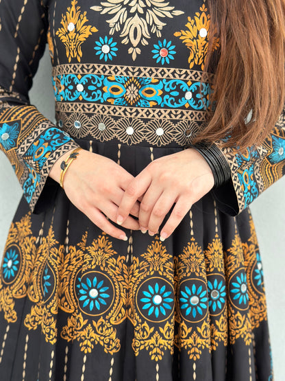 "GUL NAAZ" maxi in black