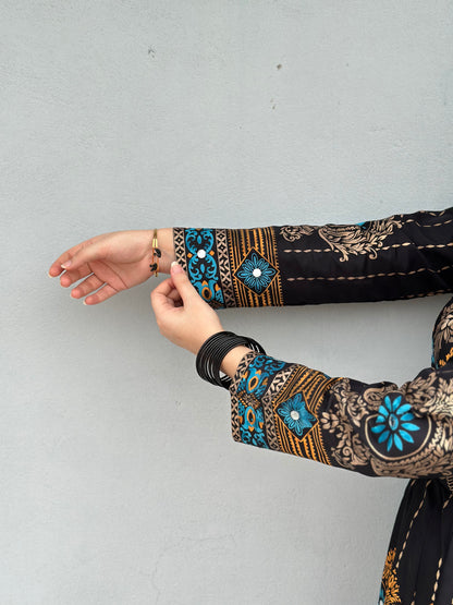 "GUL NAAZ" maxi in black