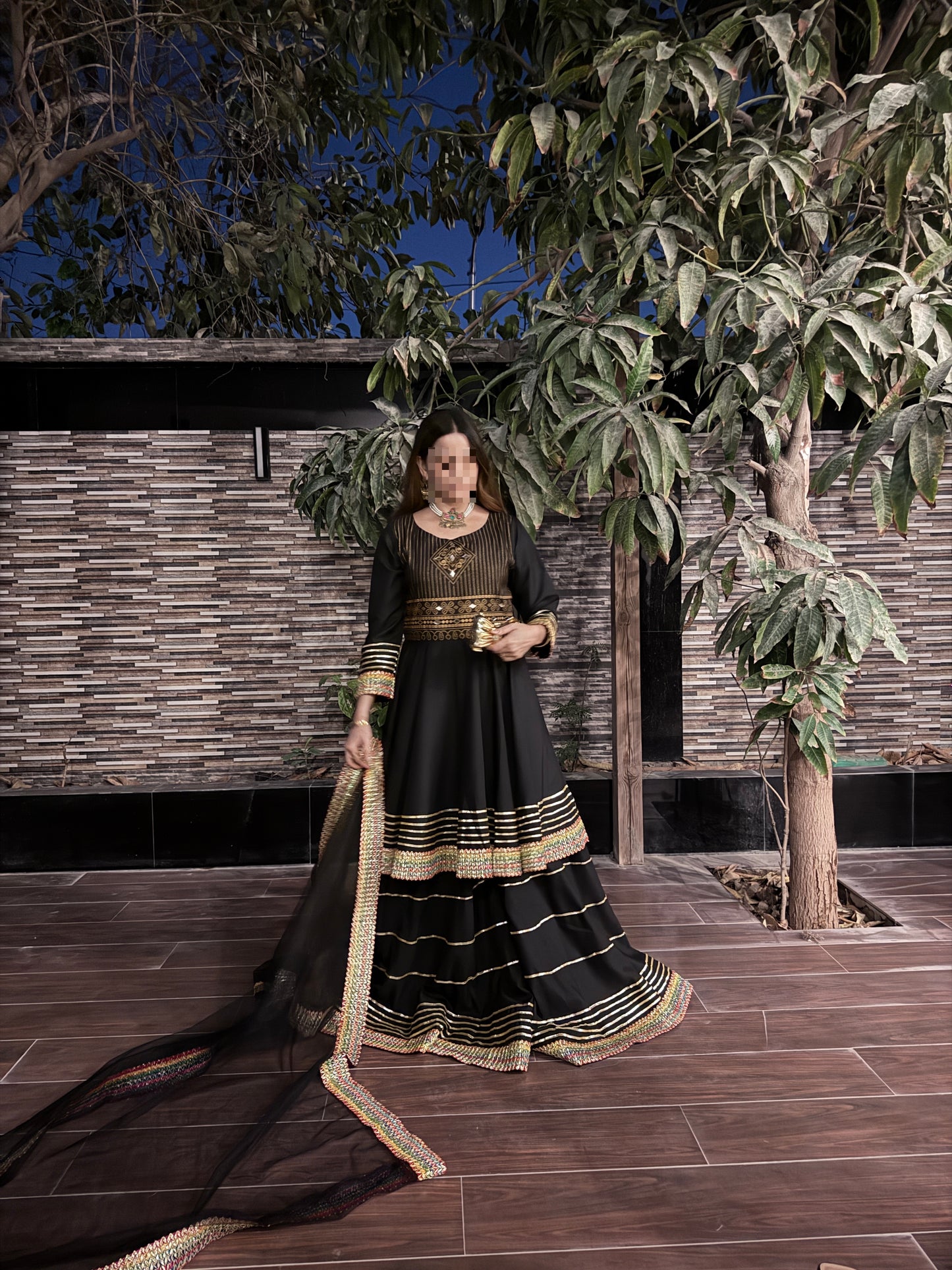 Gul Rukh-BLK