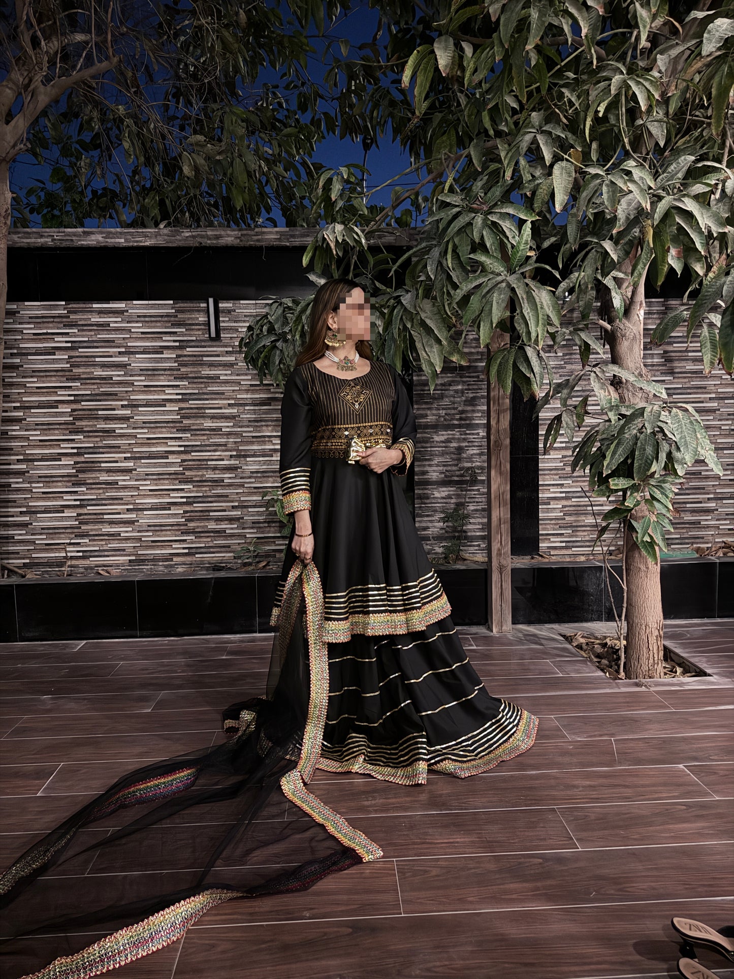Gul Rukh-BLK