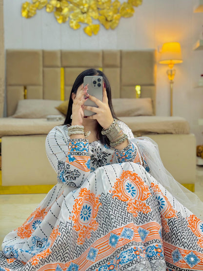 "Gul Naaz 3pc in white"