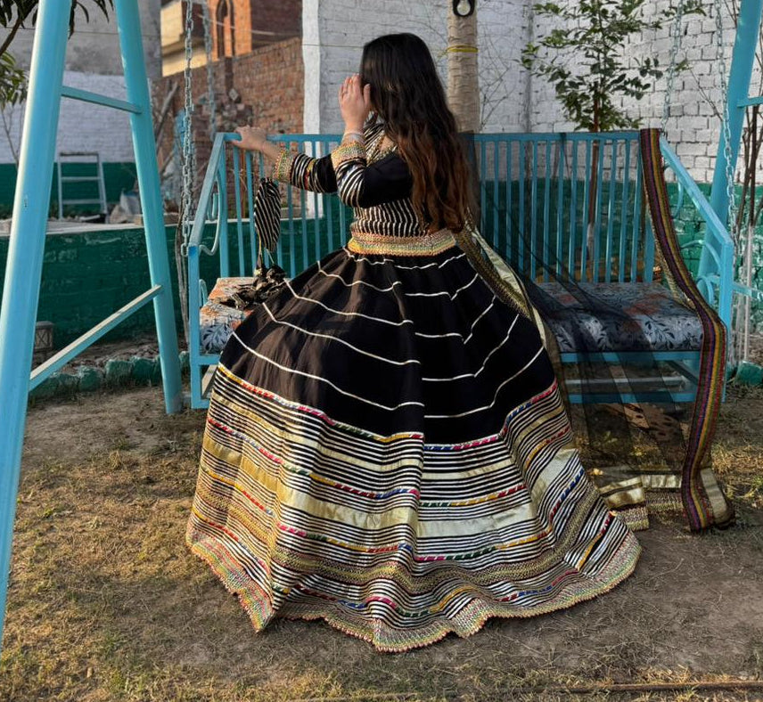 4 Piece Lehenga-Choli Secondary image