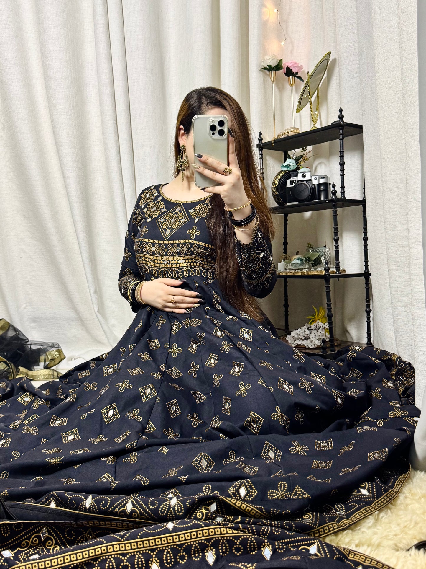 "SHEESH MAHAL BLK "