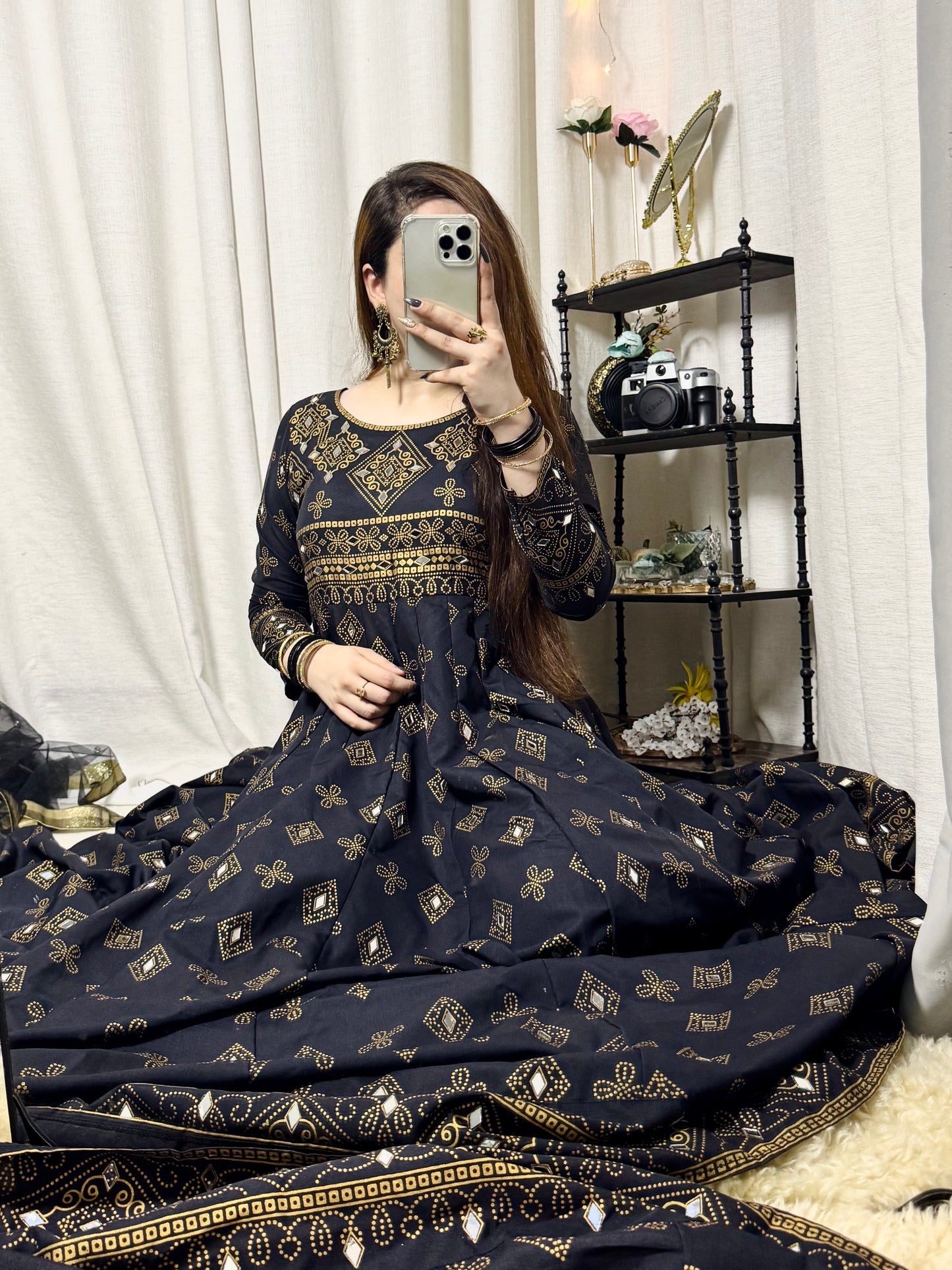 "SHEESH MAHAL BLK "